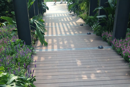 Beijing Changyang Vanke used 15000 square meters dassoXTR in siding and grating. Finished in 2014.
